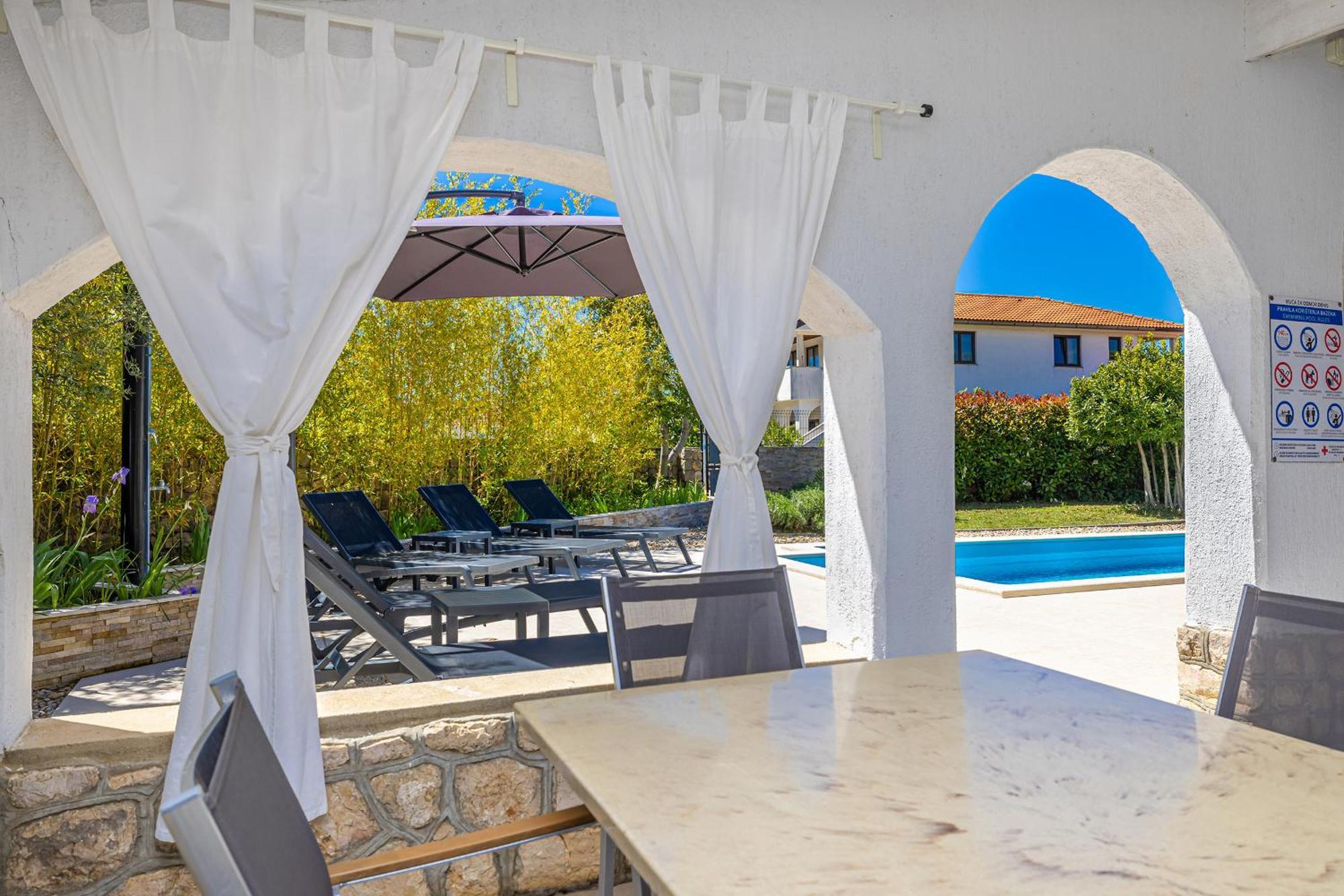 Pinezići Holiday House Kai With Private Pool מראה חיצוני תמונה