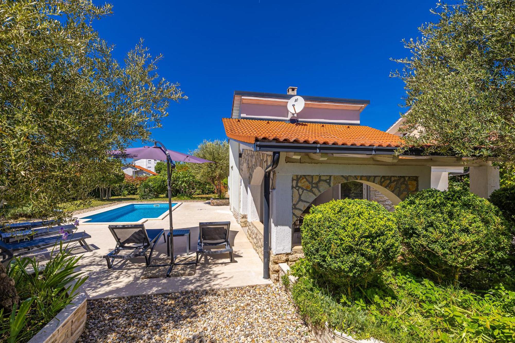 Pinezići Holiday House Kai With Private Pool מראה חיצוני תמונה