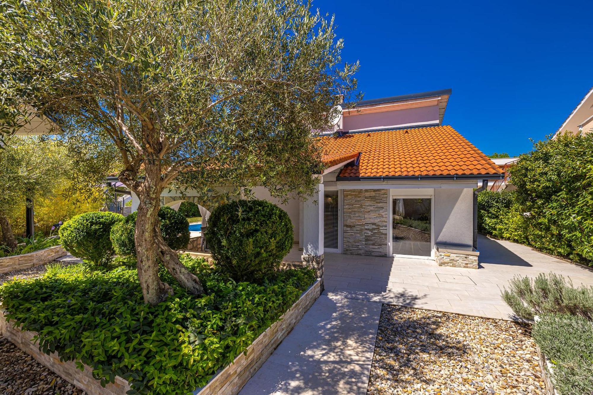 Pinezići Holiday House Kai With Private Pool מראה חיצוני תמונה